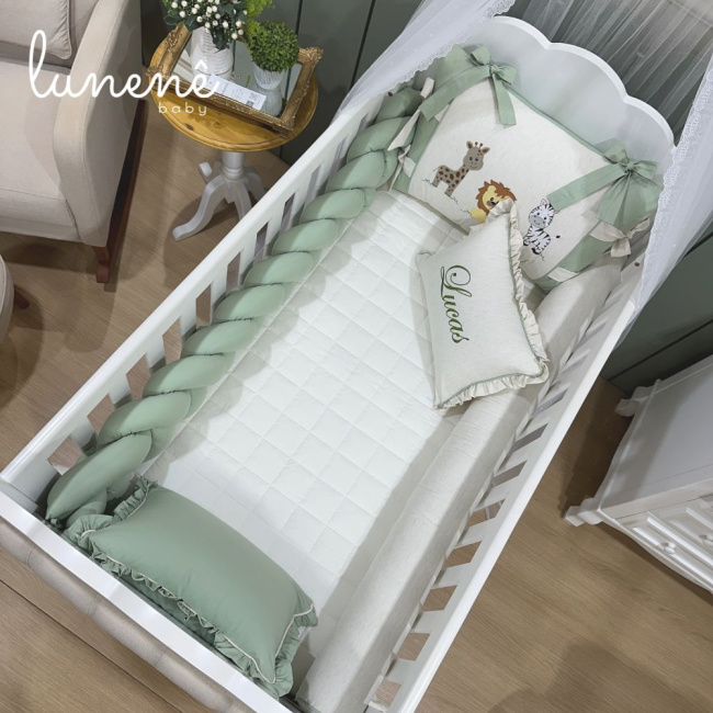 Enxoval de Berço Personalizado 08 Peças Meus Bichinhos Linho e Verde 200 Fios