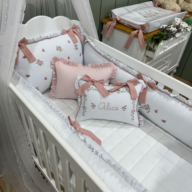Enxoval de Berço Personalizado 08 Peças Piquezinho Floral 200 Fios 4533