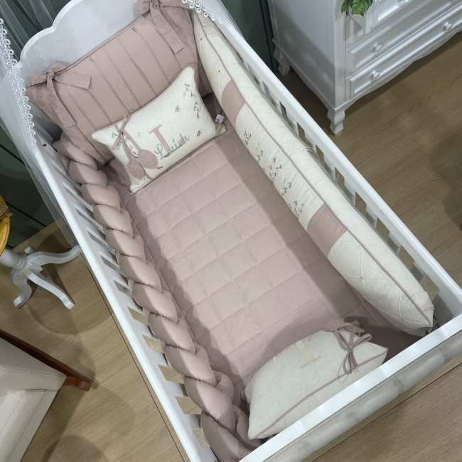 Enxoval de Berço Personalizado 08 Peças Ramo de Flores Terracota Personale 200 Fios 9049