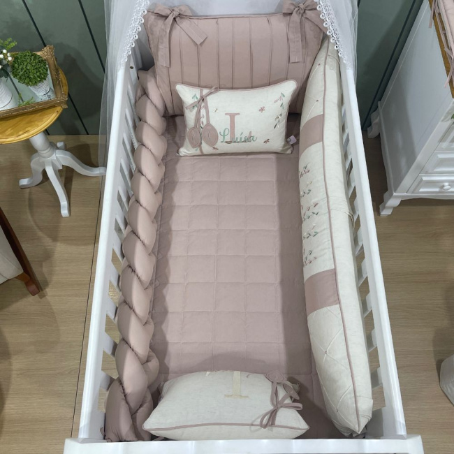 Enxoval de Berço Personalizado 08 Peças Ramo de Flores Terracota Personale 200 Fios 9049