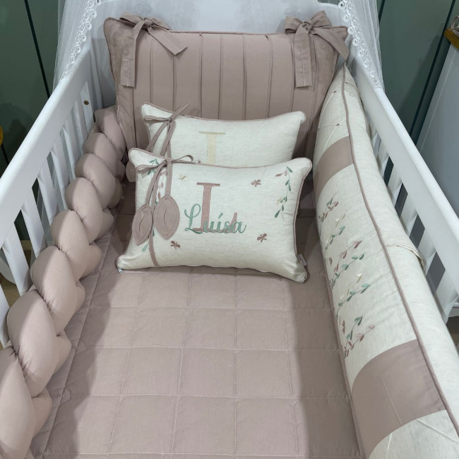 Enxoval de Berço Personalizado 08 Peças Ramo de Flores Terracota Personale 200 Fios 9049