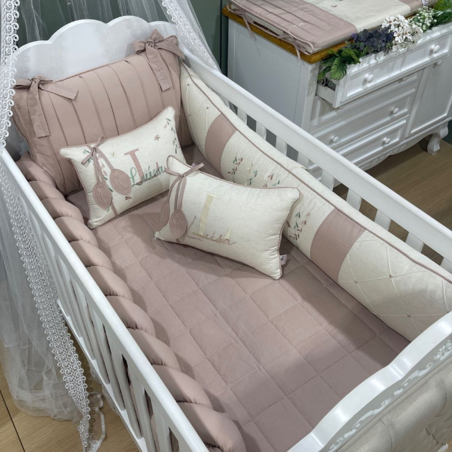 Enxoval de Berço Personalizado 08 Peças Ramo de Flores Terracota Personale 200 Fios 9049