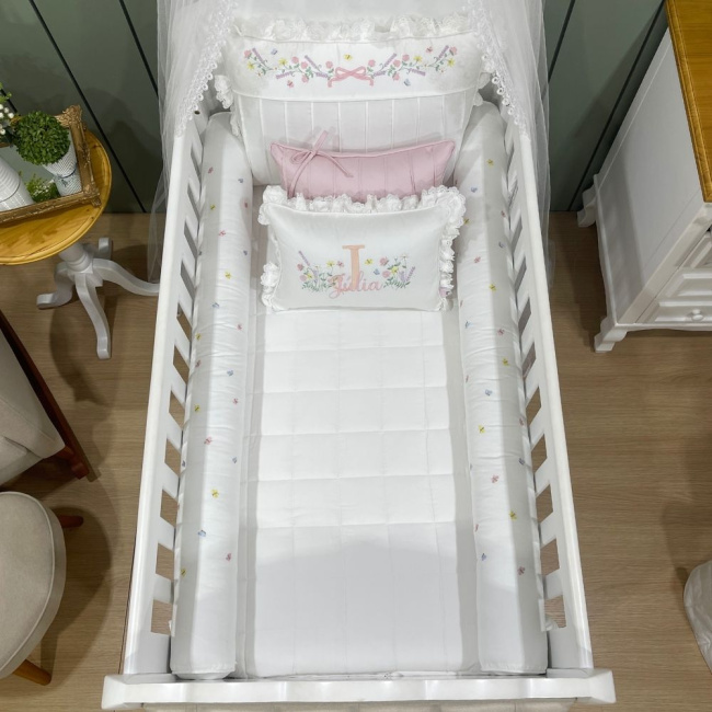 Enxoval de Berço Personalizado 08 Peças Rolos Flores Rose 400 Fios 4517
