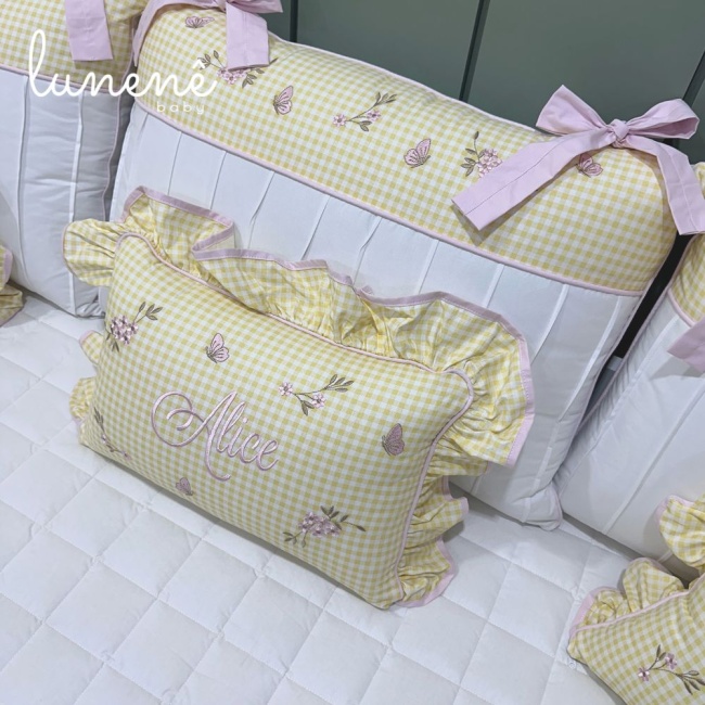 Enxoval de Cama Babá 09 peças com nome Alice 200 Fios 9050