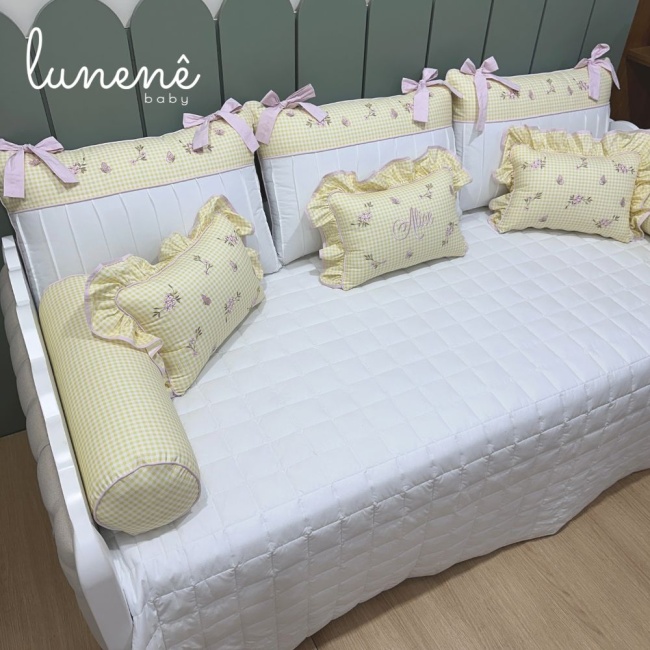 Enxoval de Cama Babá 09 peças com nome Alice 200 Fios 9050