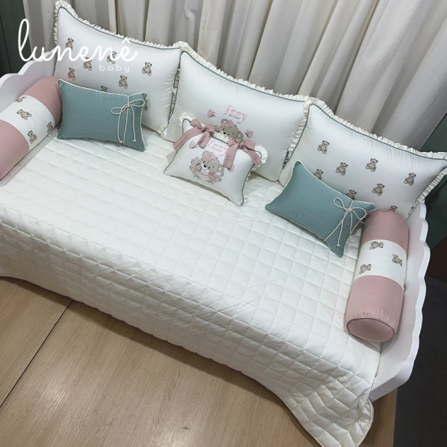 Enxoval de Cama Babá 09 Peças Personalizado Ursinha Izzy 400 Fios 4602