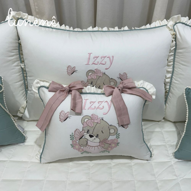 Enxoval de Cama Babá 09 Peças Personalizado Ursinha Izzy 400 Fios 4602