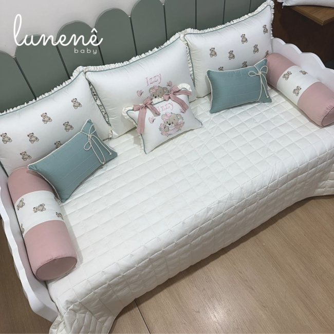 Enxoval de Cama Babá 09 Peças Personalizado Ursinha Izzy 400 Fios 4602