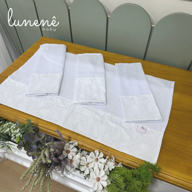 Fralda para Boca 04 Peças Basic Baby Floral Branco