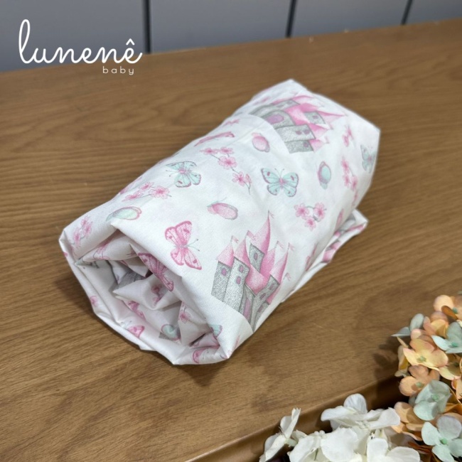 Lençol de Berço 02 Peças Estampa Princesa + Travesseiro Anti Sufocante