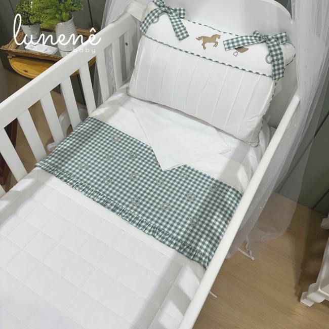 Lençol de Berço 03 Peças Cavalinho Xadrez Verde 200 Fios