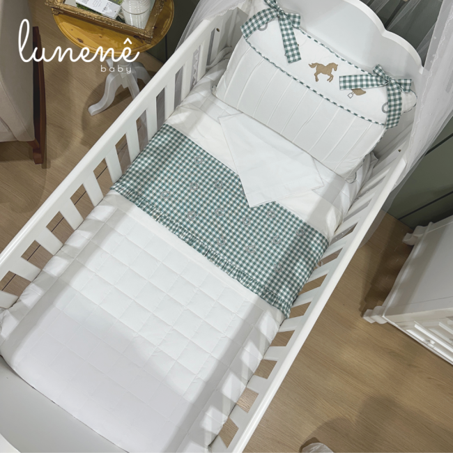 Lençol de Berço 03 Peças Cavalinho Xadrez Verde 200 Fios