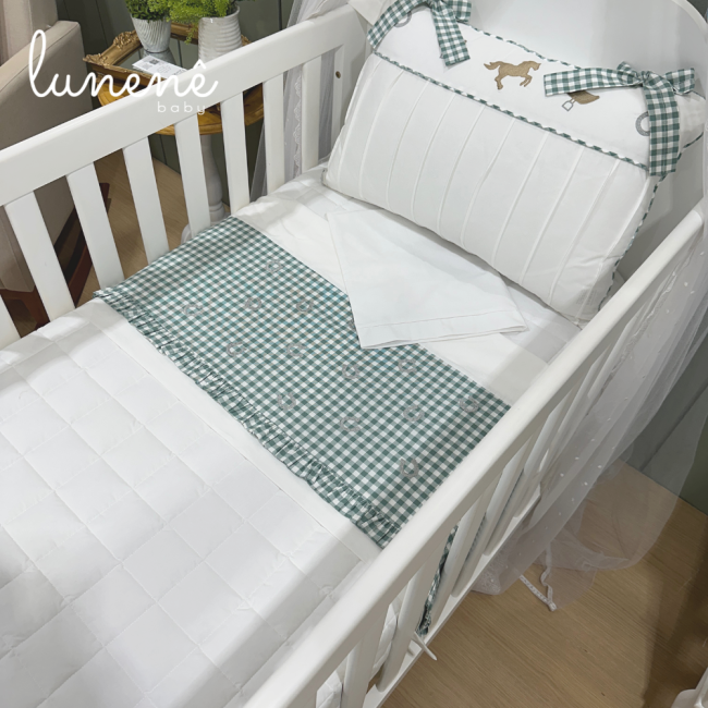 Lençol de Berço 03 Peças Cavalinho Xadrez Verde 200 Fios