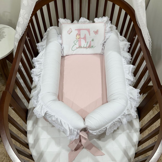 Ninho Baby 02 peças Borboletas com o Nome Emília