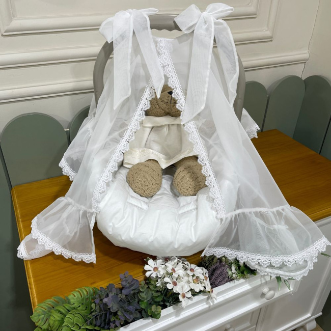 Protetor para Bebê Conforto em Voil Branco