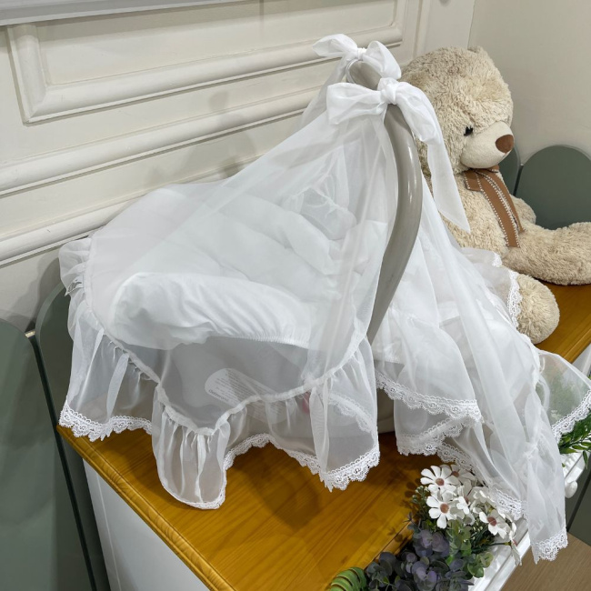 Protetor para Bebê Conforto em Voil Branco