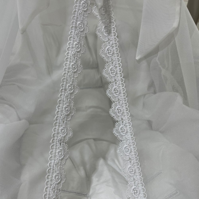 Protetor para Bebê Conforto em Voil Branco