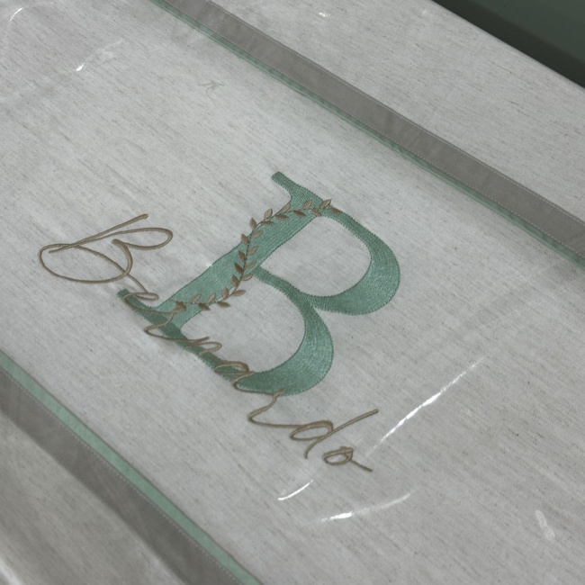 Trocador Personalizado Anatômico Verde e Fendi 200 Fios