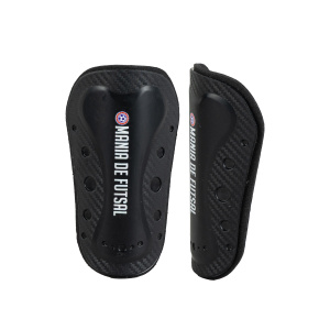 Caneleira Mania de Futsal Premium Pequena Preto