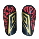 Caneleira Umbro Neo Shield Guard NC Preto-Dourado