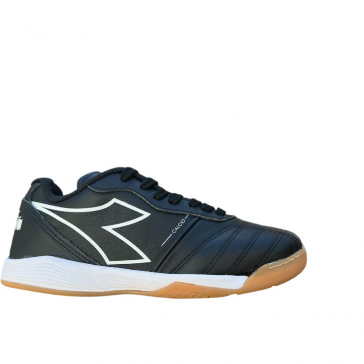 Diadora indoor hot sale soccer shoes