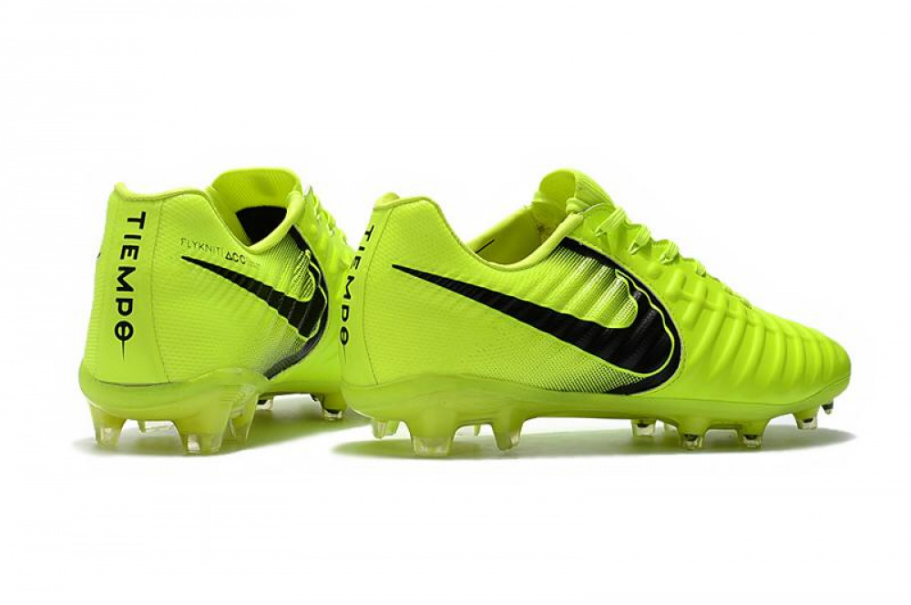 Chuteira nike best sale tiempo verde