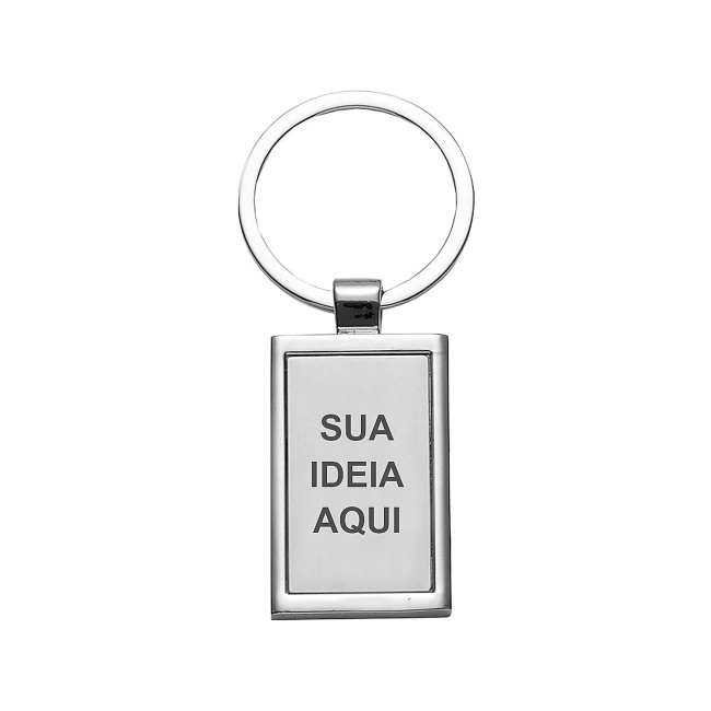Chaveiro de Metal Luxo Retangular sobre fundo branco