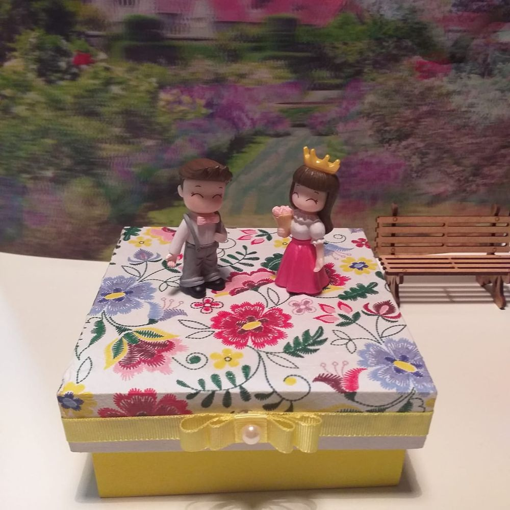 Caixa decorada para presente estampa flores coloridas - Mimos & artes ...