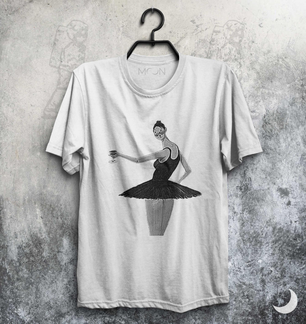 Camiseta Kanye West My Beautiful Dark Twisted Fantasy Moon Camisetas