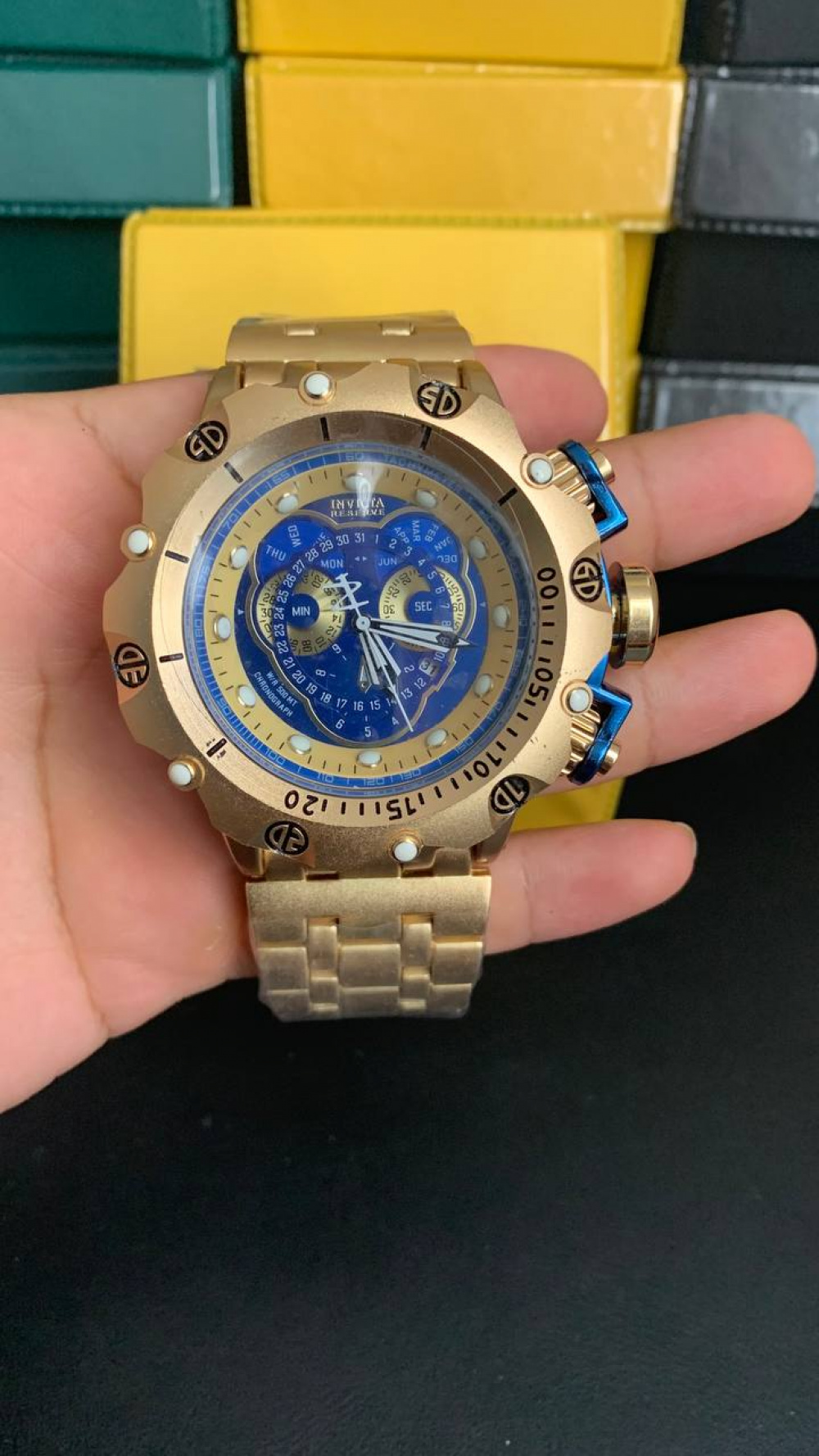 Invicta venom outlet hybrid 16805