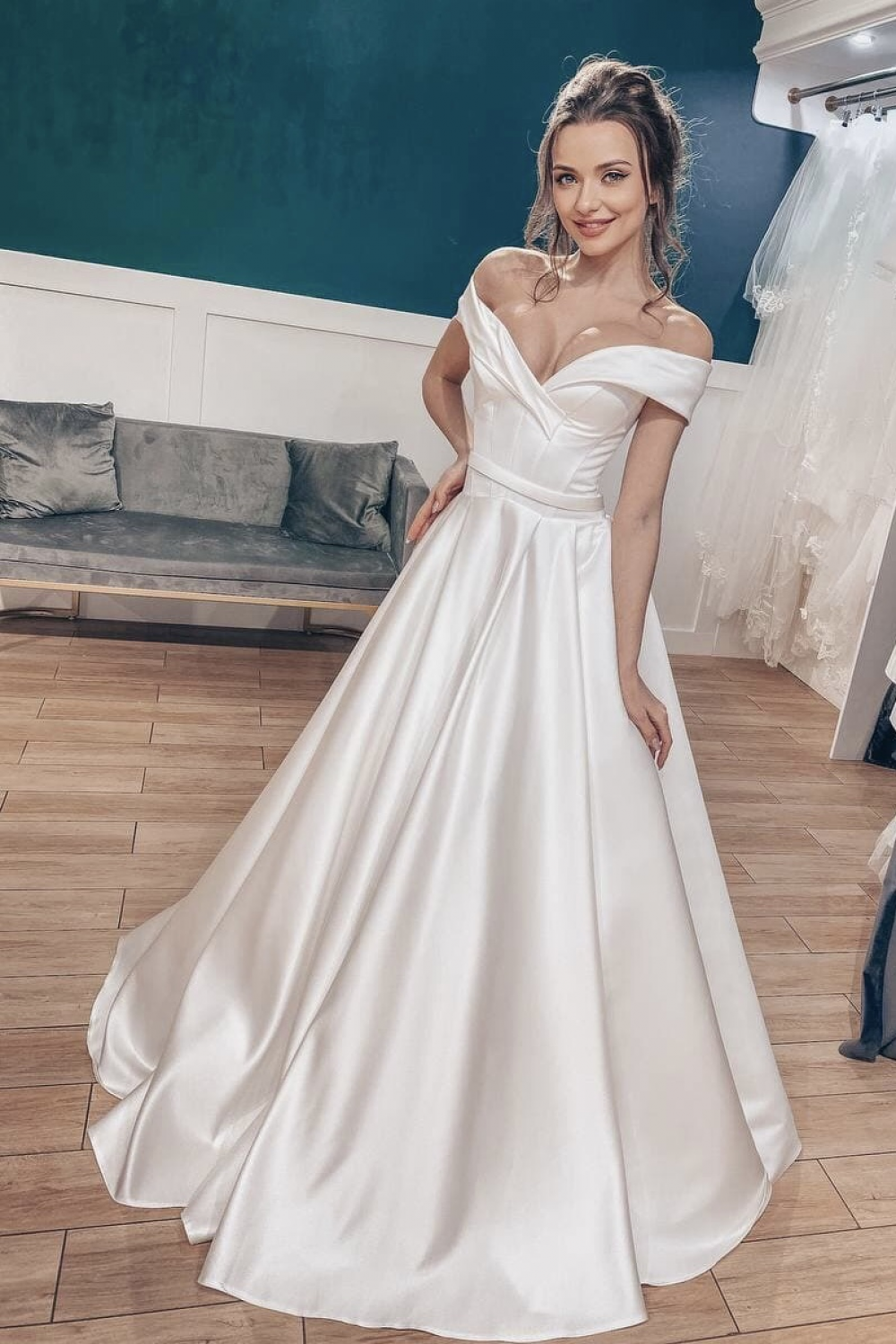 Vestido de Noiva Coleção Esmeralda 01 cetim ombro a ombro - NoivaBless