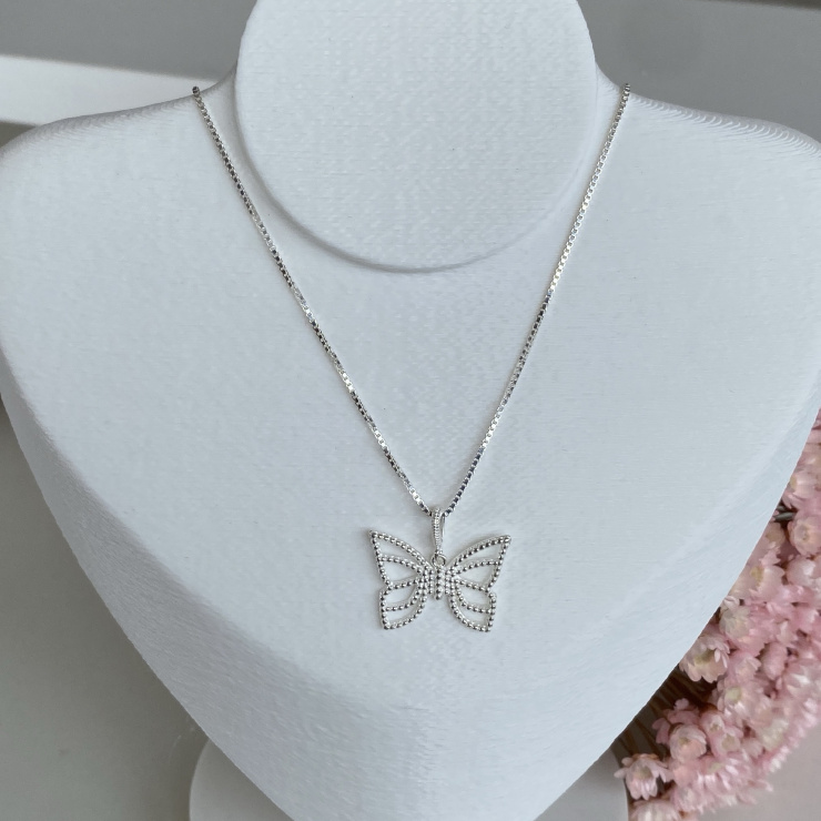 Colar Borboleta Tracejada Prata 925 Esterlina 45cm