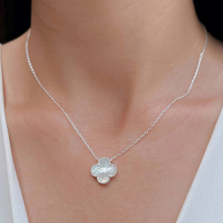 Colar Trevo Van Cleff Madrepérola em Prata 925