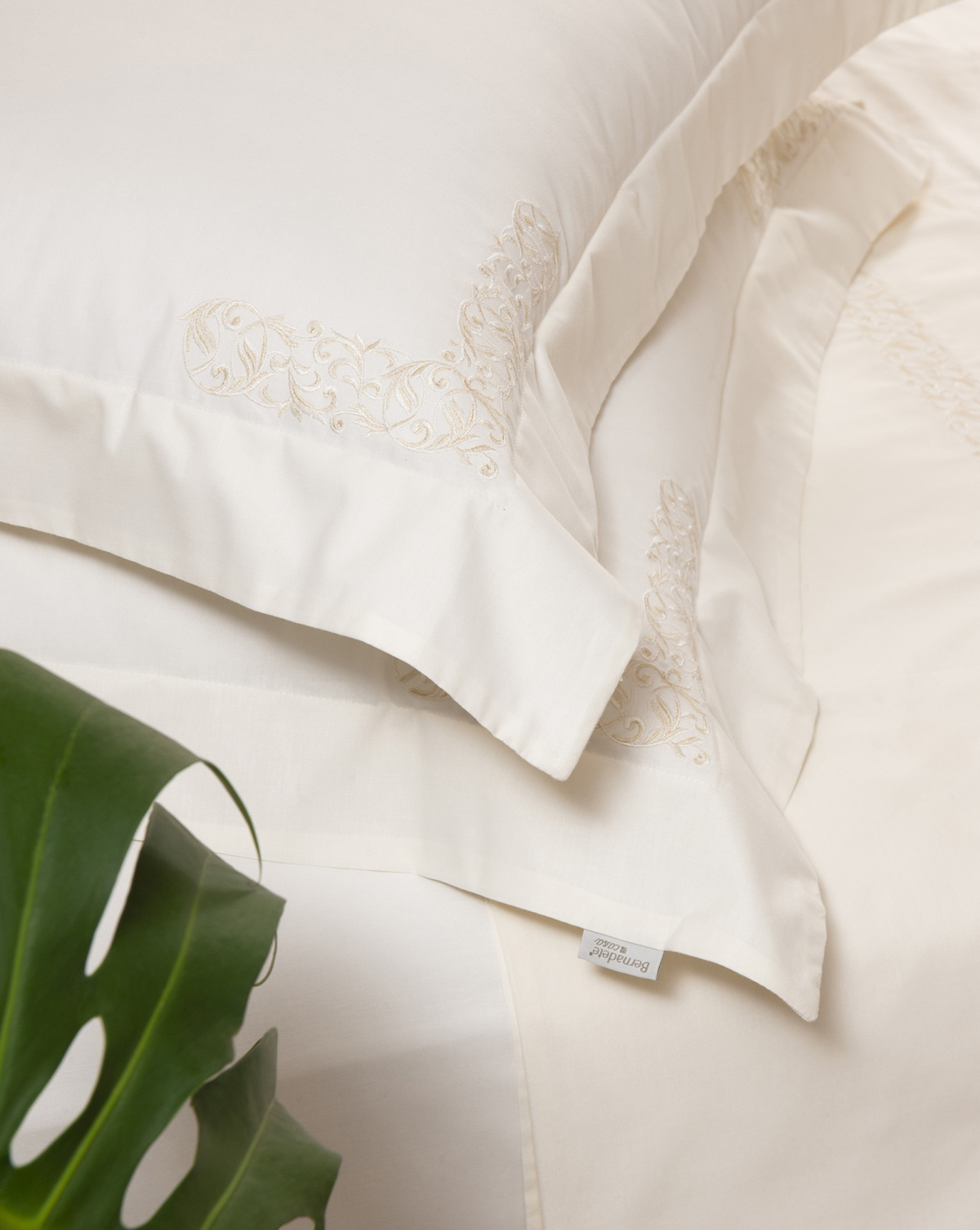 Constance Roupa De Cama - King - Percal 250 Fios - 100% Algodão - 4 Peças - Palha
