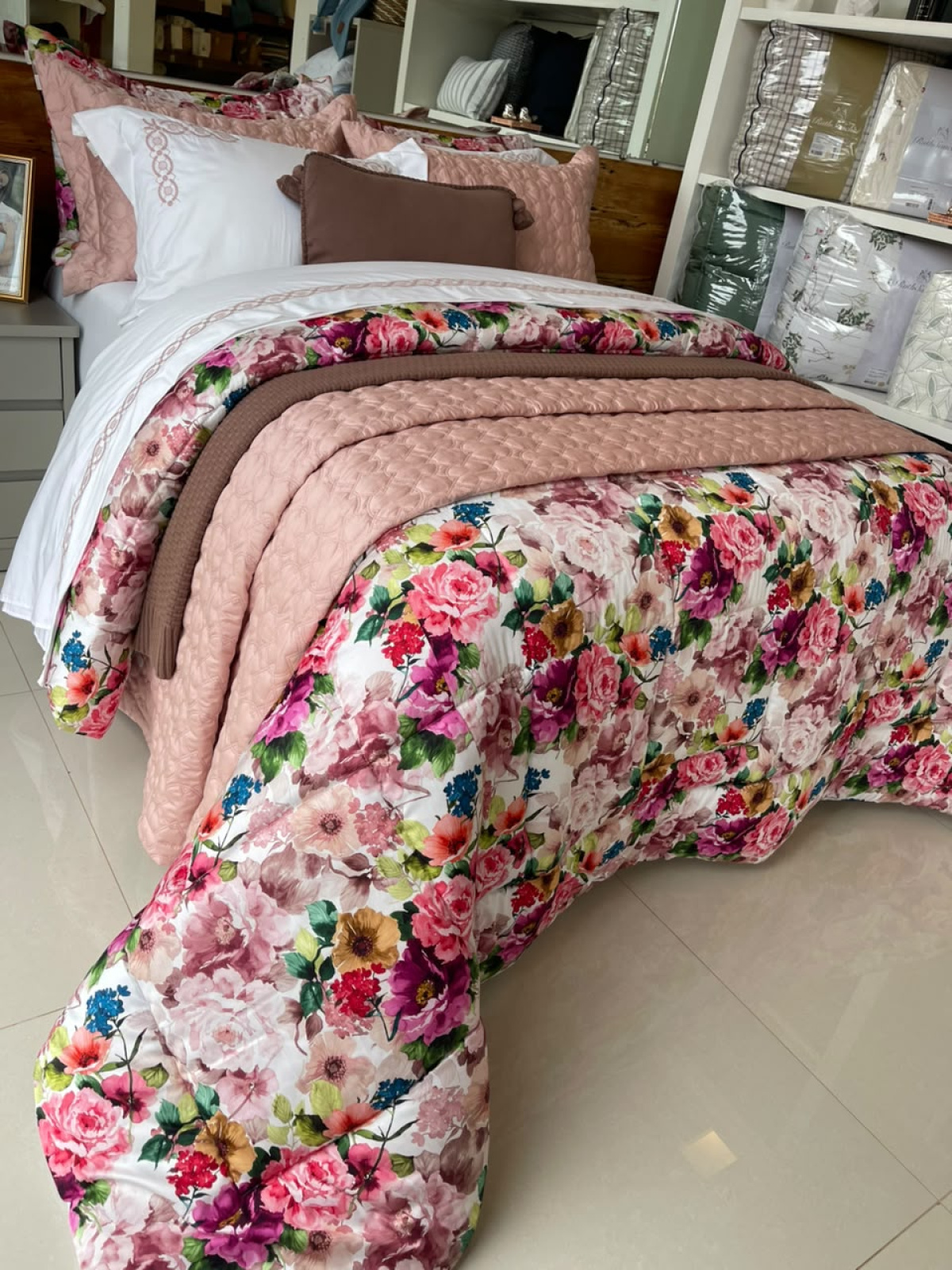 Dolce Vitta Duvet (Capa Para Edredom) - Queen - Percal 400 Fios - Fio Egípcio - 3 Peças - Floral Colorido