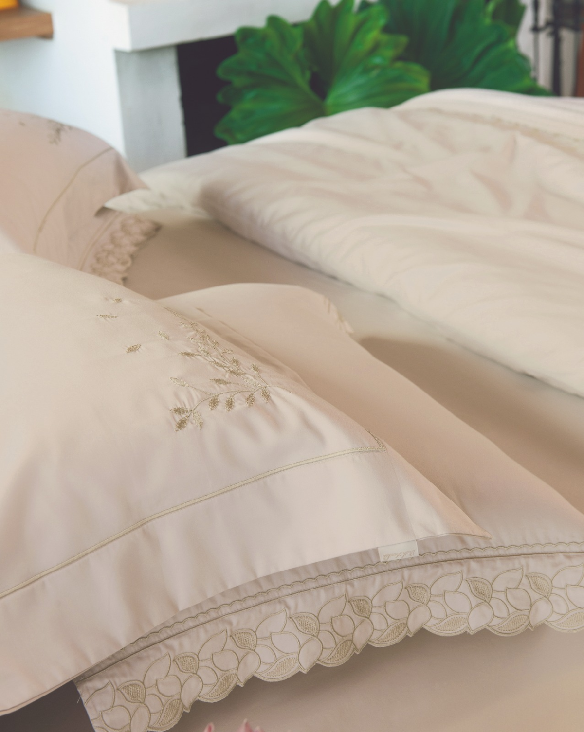 Gione Duvet (Capa p/ Edredom) - Queen - Percal 400 Fios - Fio Egípcio - 4 Peças - Off White