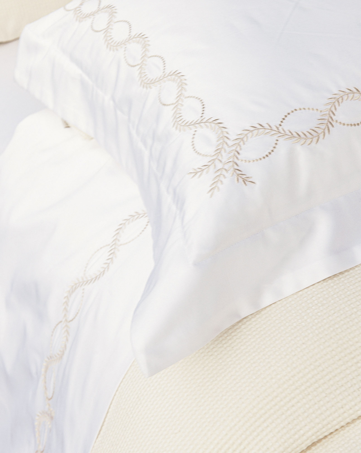 Pienza Roupa de Cama - King - Percal 400 Fios - Fio Egípcio - 4 Peças - Branco