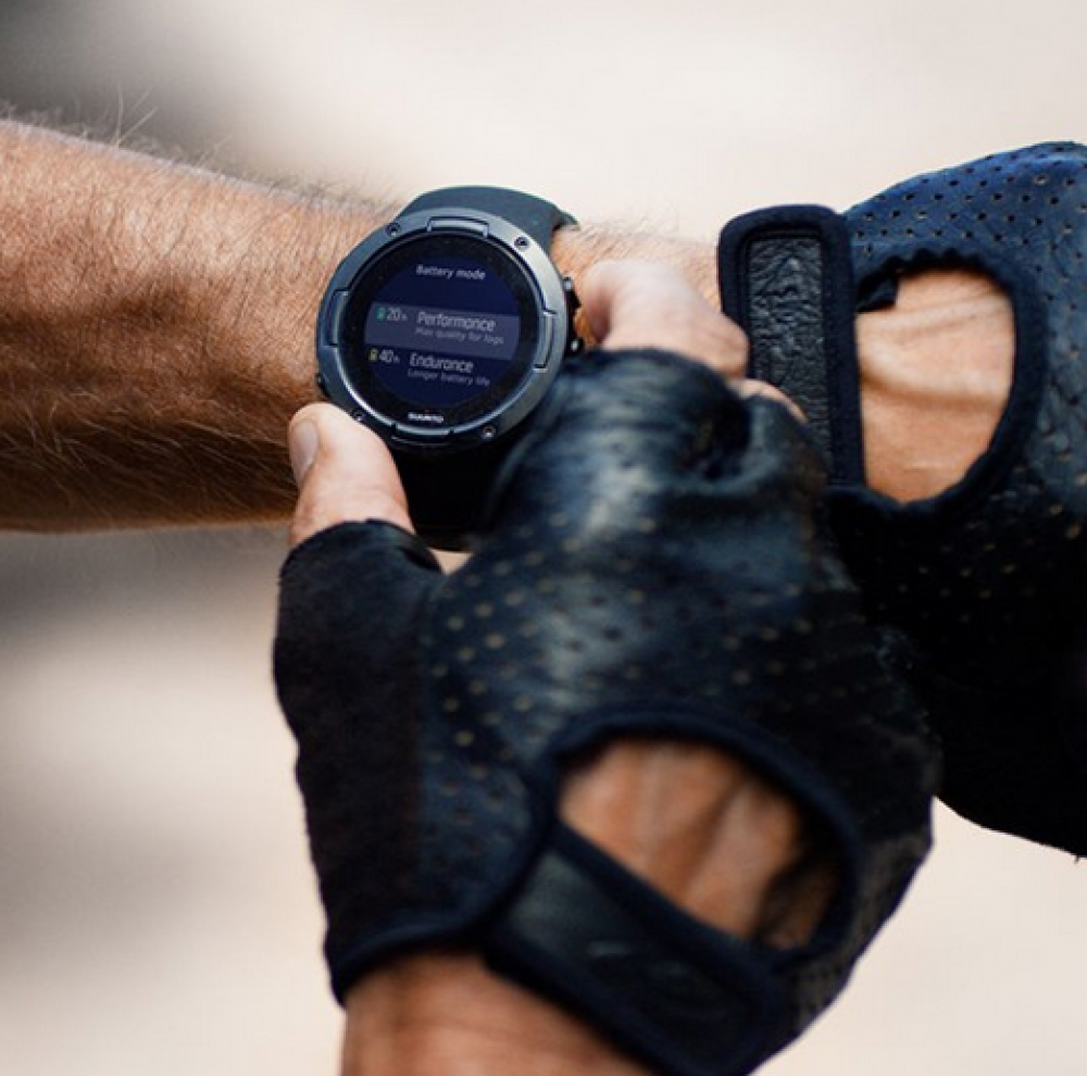 スント SUUNTO 5 G1 ALL BLACK SS050299000 relogio-suunto-5-all-black-