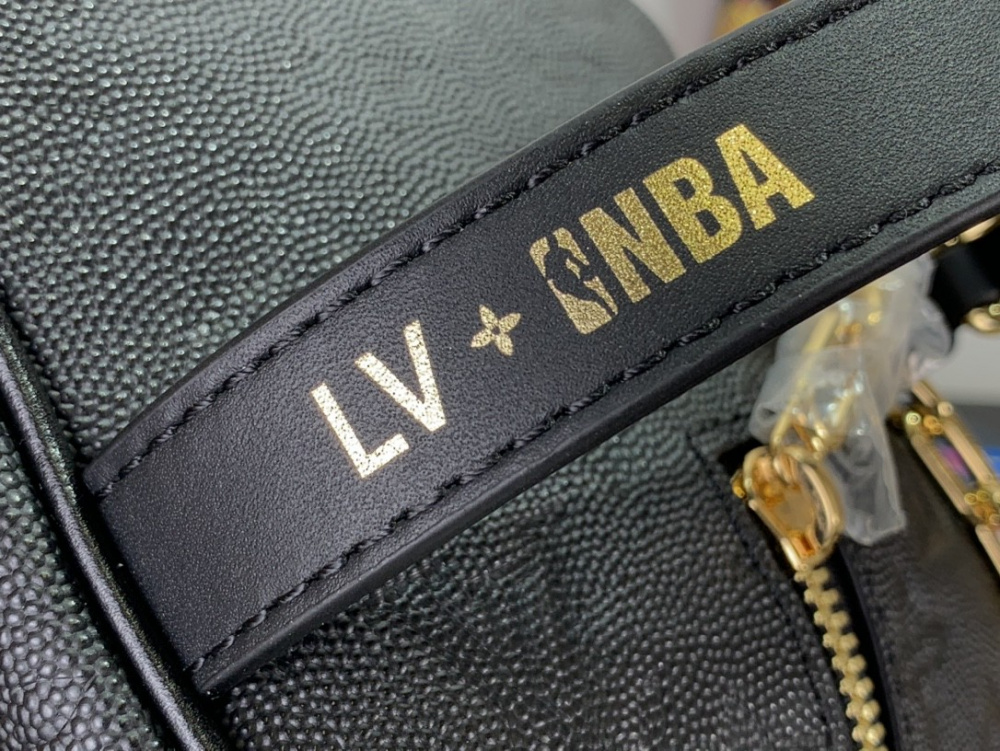 Mochila Louis Vuitton NBA Marrom