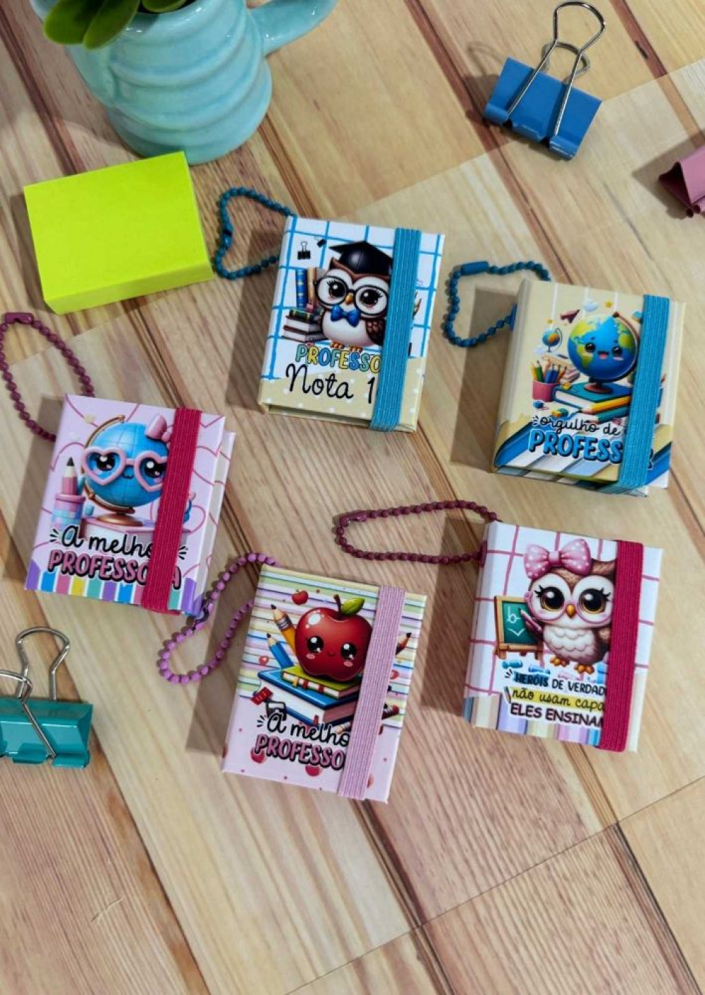 Chaveiro mini post its rita personalizados