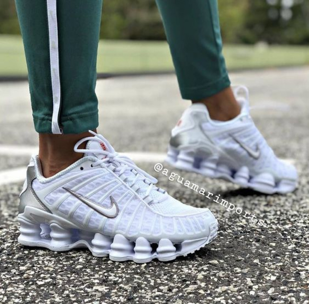 Nike shox store 12 muelles