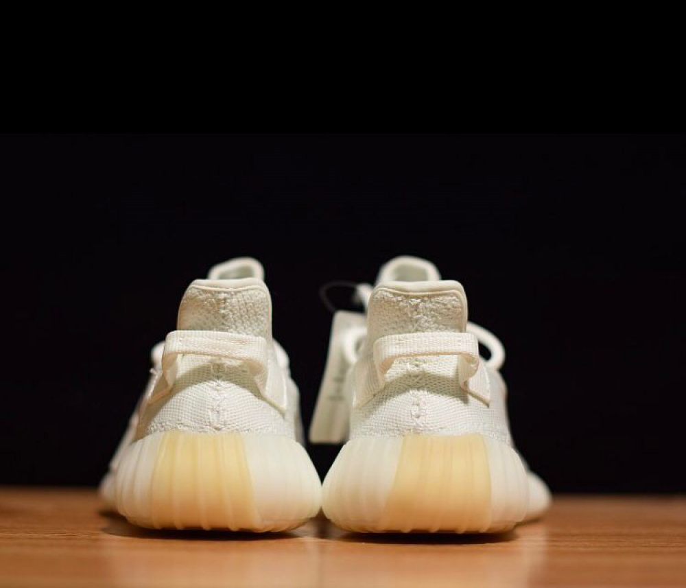 Yeezy store boost branco