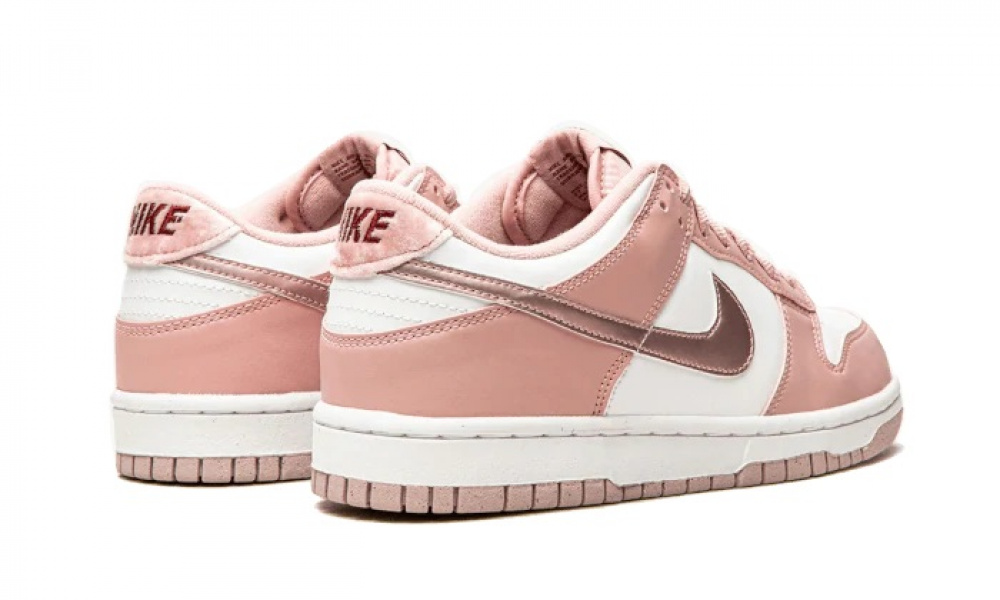 Nike pink hotsell velvet trainers