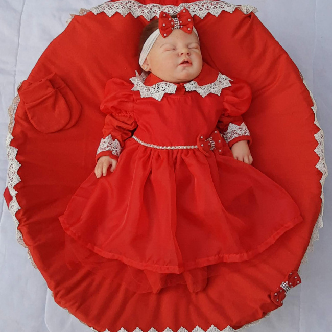 Saída de Maternidade Menina Carinhosa Cinderela Vermelha
