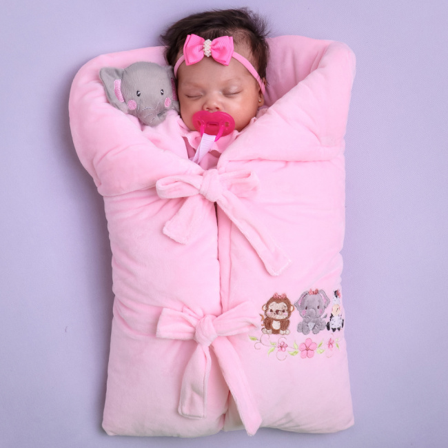 Saída de Maternidade Menina Elegance Safari Rosa com Porta Bebê