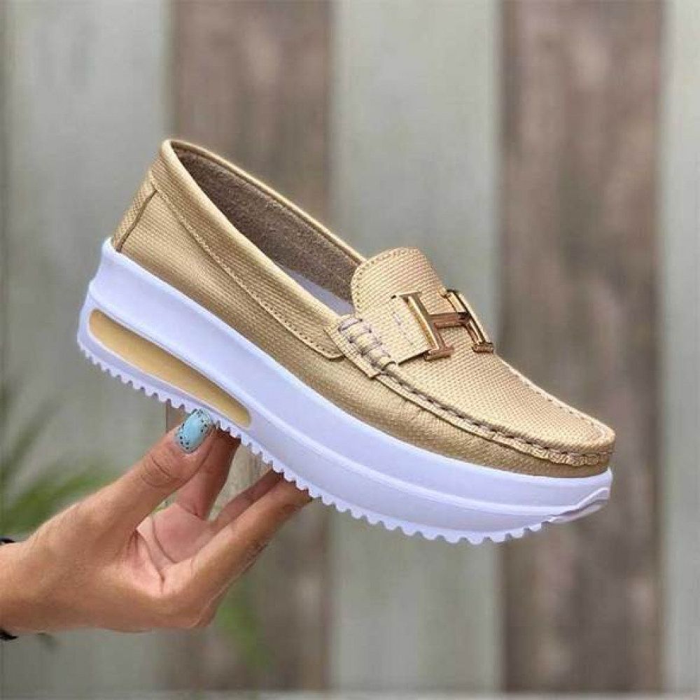 Sapato Mocassim Triangle Nobuck Bege | Schutz