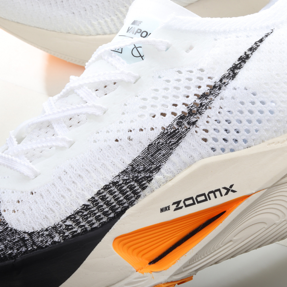 NIKE AIR ZOOMX VAPORFLY NEXT 3 % - BRANCO/LARANJA/PRETO - Speed Company