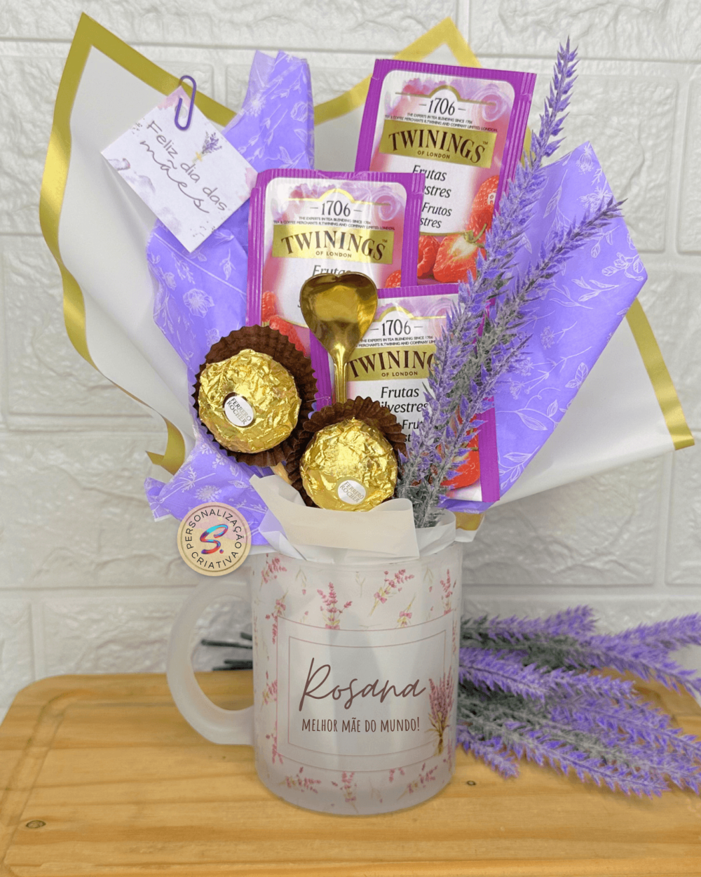 Buquê de canecas lavanda