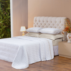 Cobre Leito Bordado QUEEN Hipercal 200 Fios Sublime 3 Peças Branco