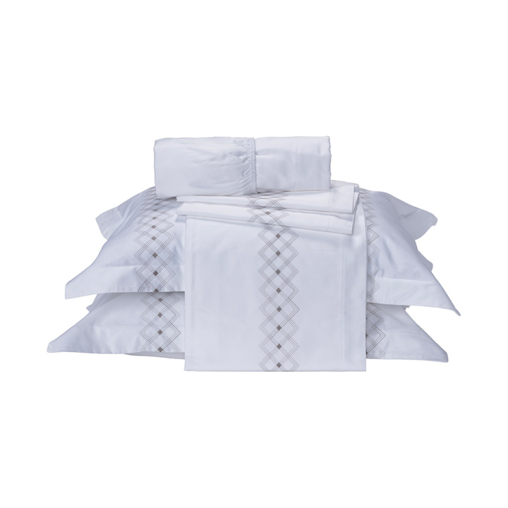 Jogo de Cama Bordado KING Percal 230 Fios 100% Algodão Pontual Branco/Cáqui